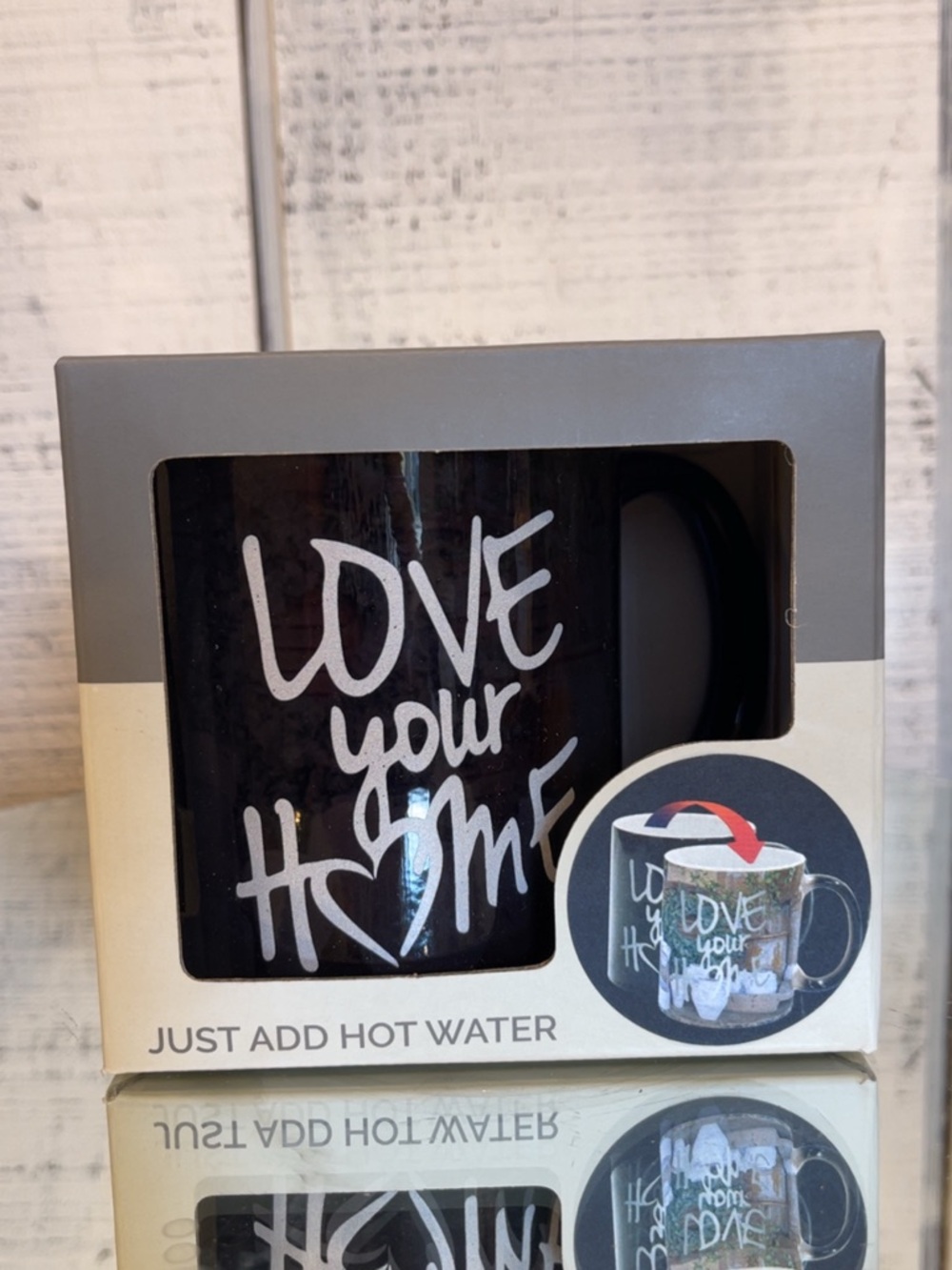 NIB 12oz Love Your Home Color Changing Mug.
